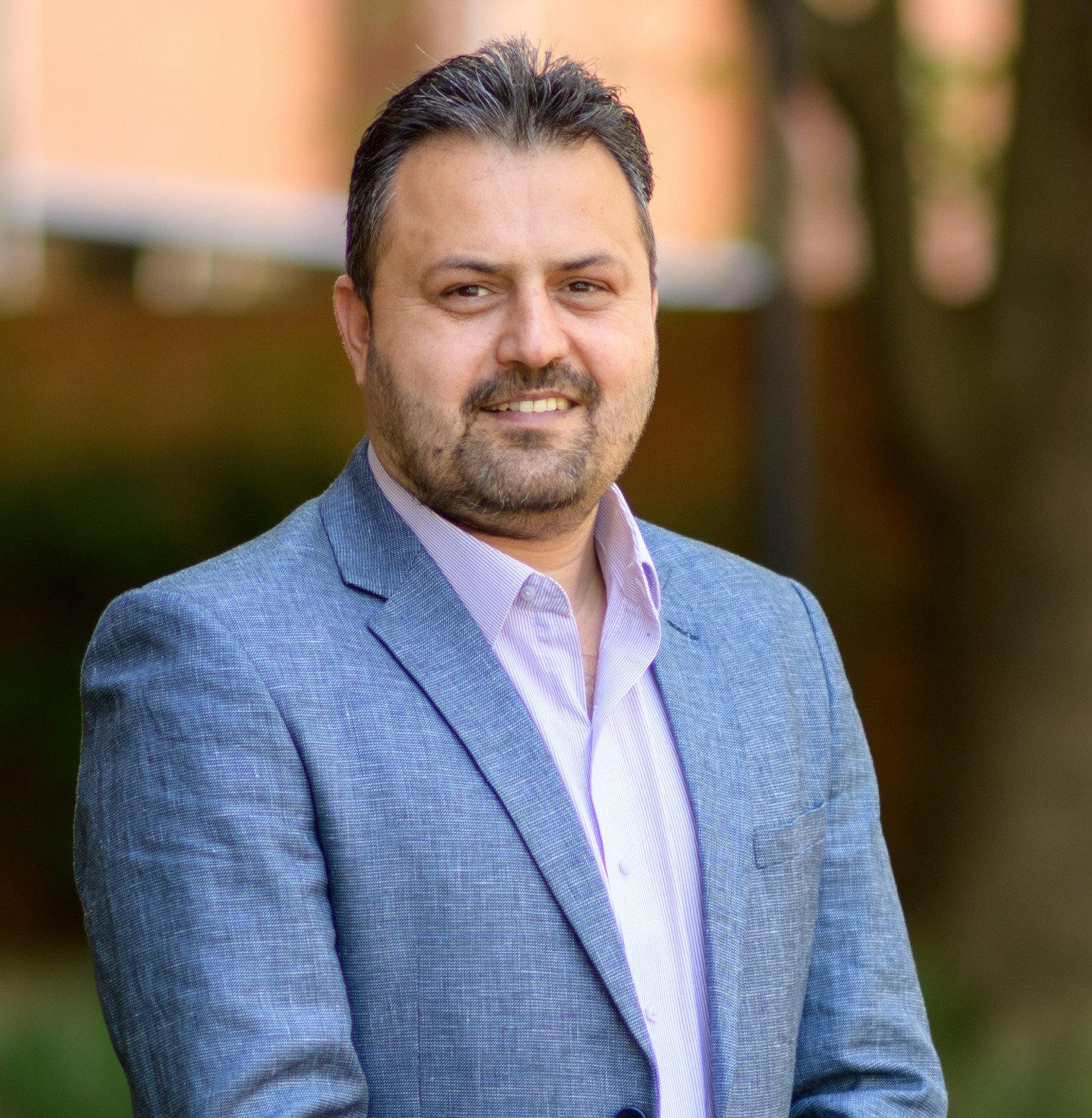 Dr Habib Habib  