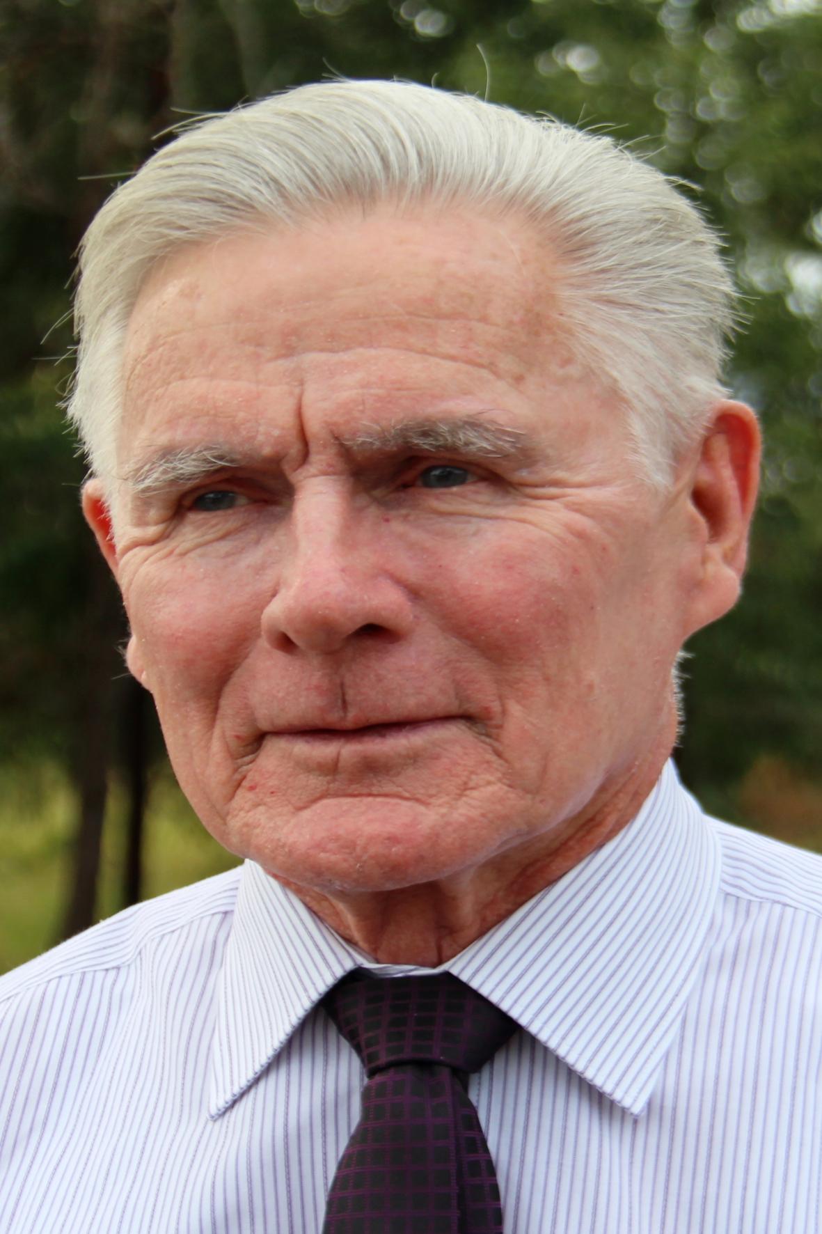 Dr Bob Burgess  