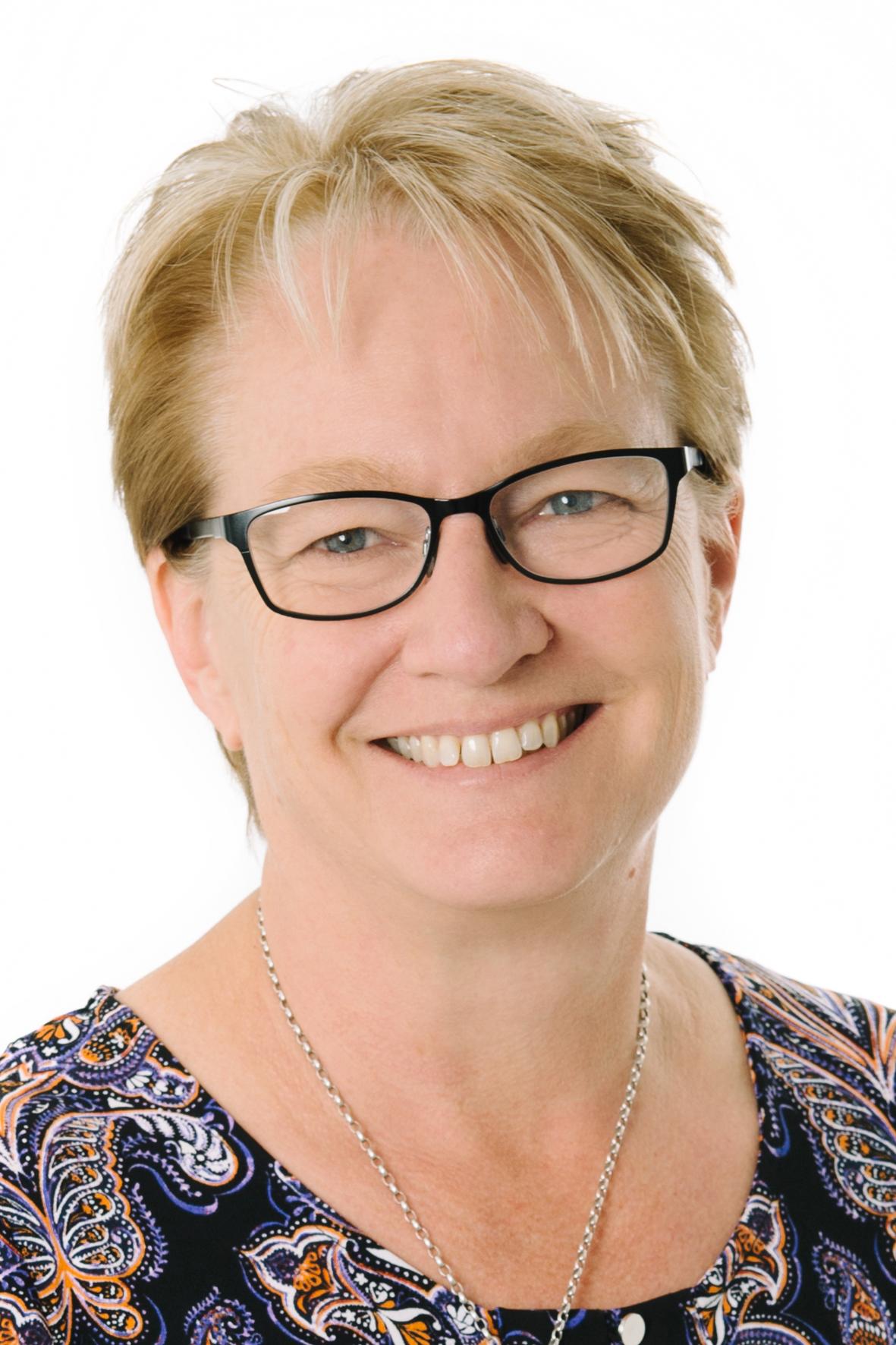 Mrs Cathy Cameron  